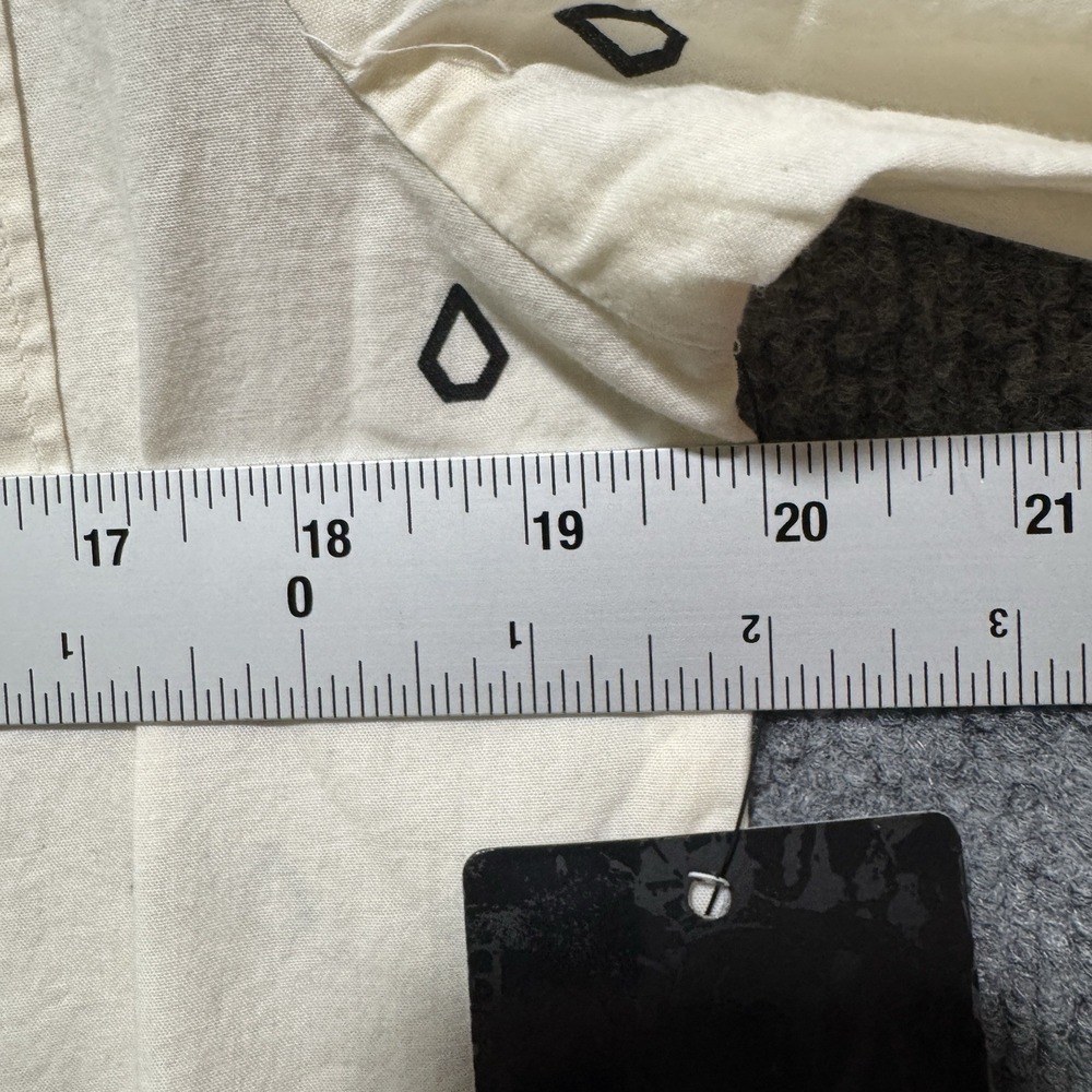 Volcom Shirt Mens Small Button Up Off-White Woven‎ Stone - Picture 7 of 11